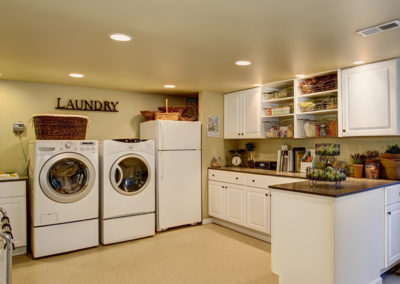 Custom Laundry Cabinets